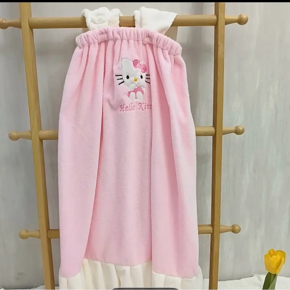 Hello Kitty Pink and White 3 piece towel set